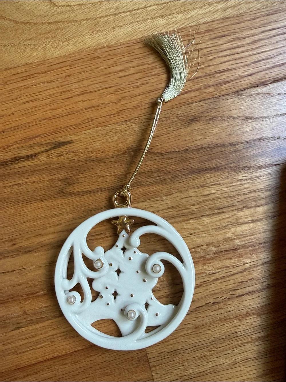 Lenox Winter Wonderland Tree Ornament new in box gold and pearl accents